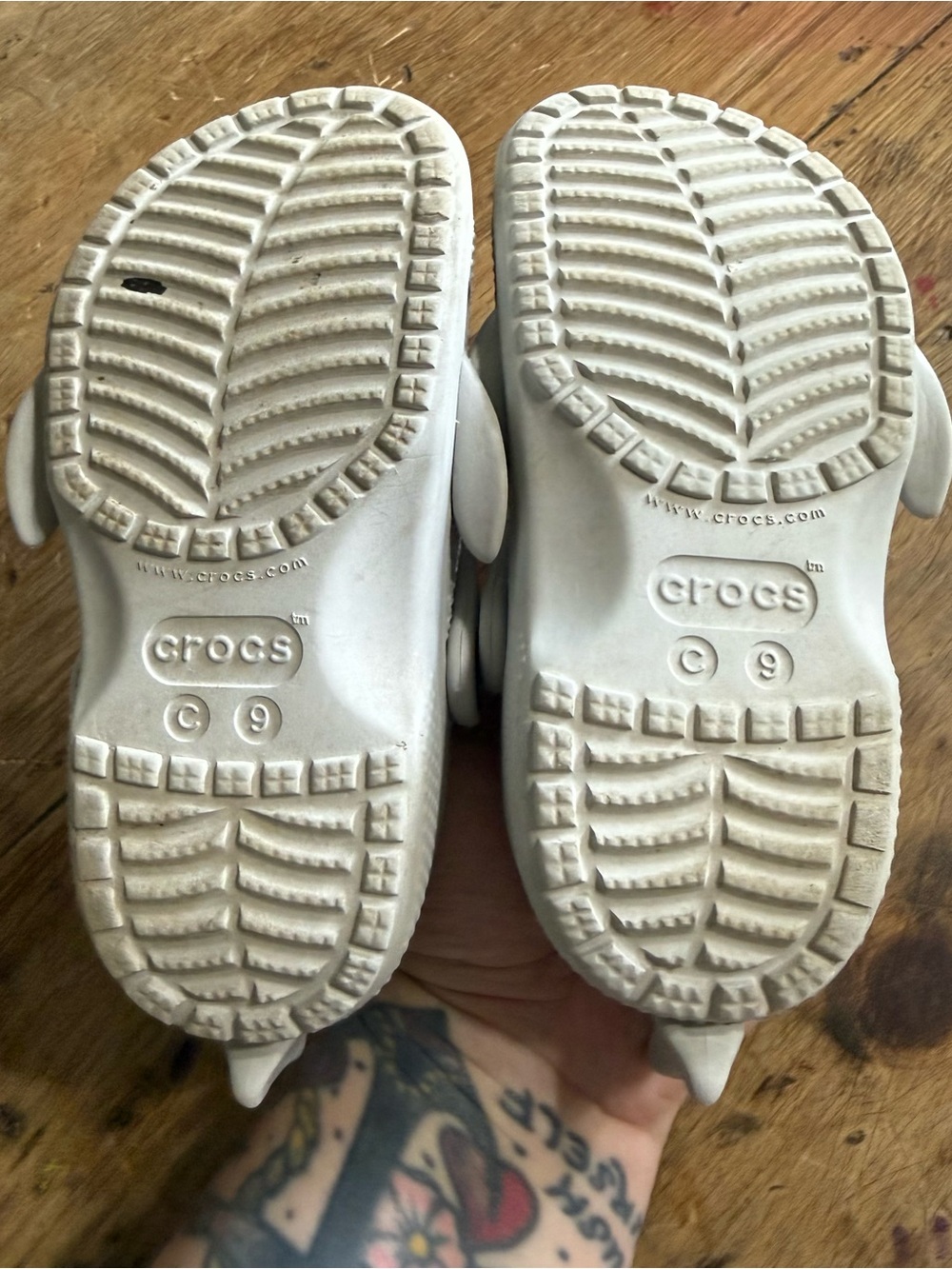 CROCS Toddlers Classic I Am Shark Clog Gray - Picture 6 of 7